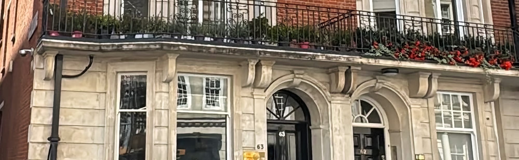 Part-listed period building